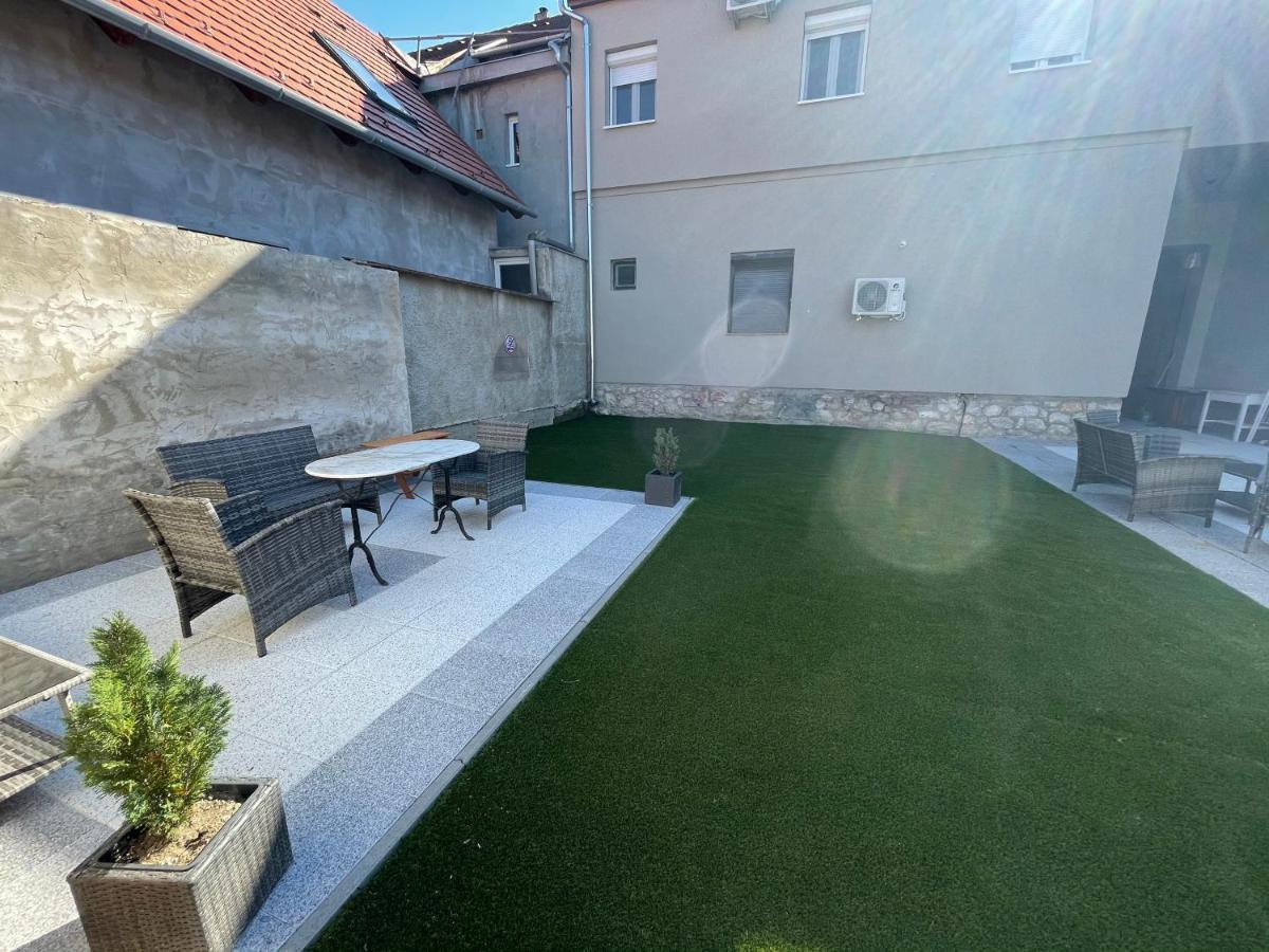 Holiday Apartmanhaz Harkany Luaran gambar