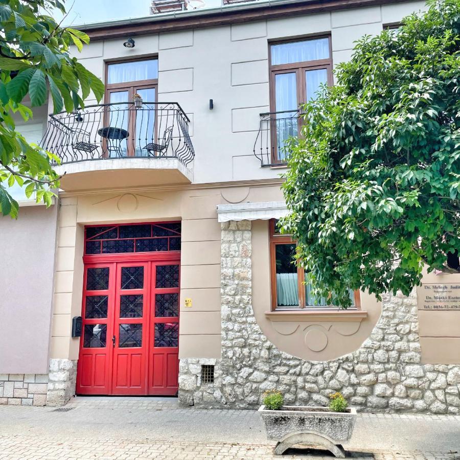 Holiday Apartmanhaz Harkany Luaran gambar